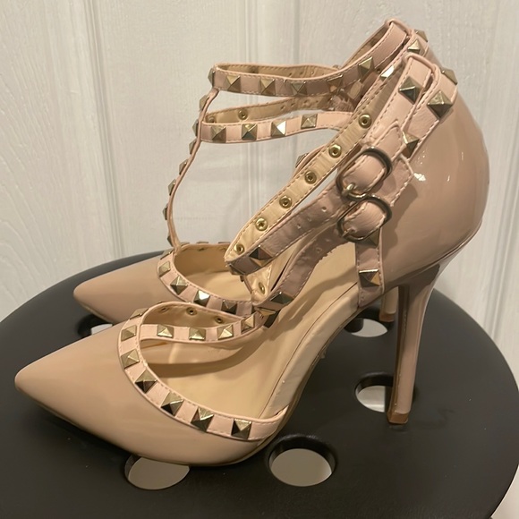 Wild Diva Shoes - Nude Studded Heels Size 7.5
